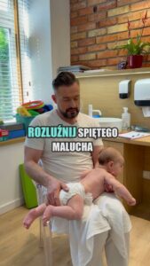 Jak błyskawicznie rozluźnić spiętego maluszkaJeżeli Wasz dzidziuś ma problem z l